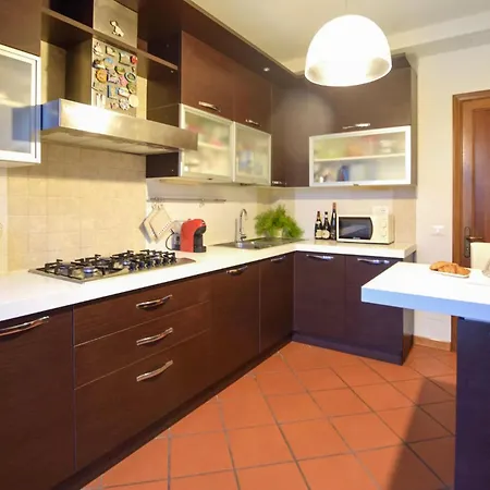 1 Bedroom Cozy In *