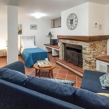 1 Bedroom Cozy In Сasa de vacaciones